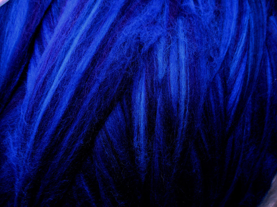 Super Fine Organic Moody Blues 19 Micron Merino Silk DHG