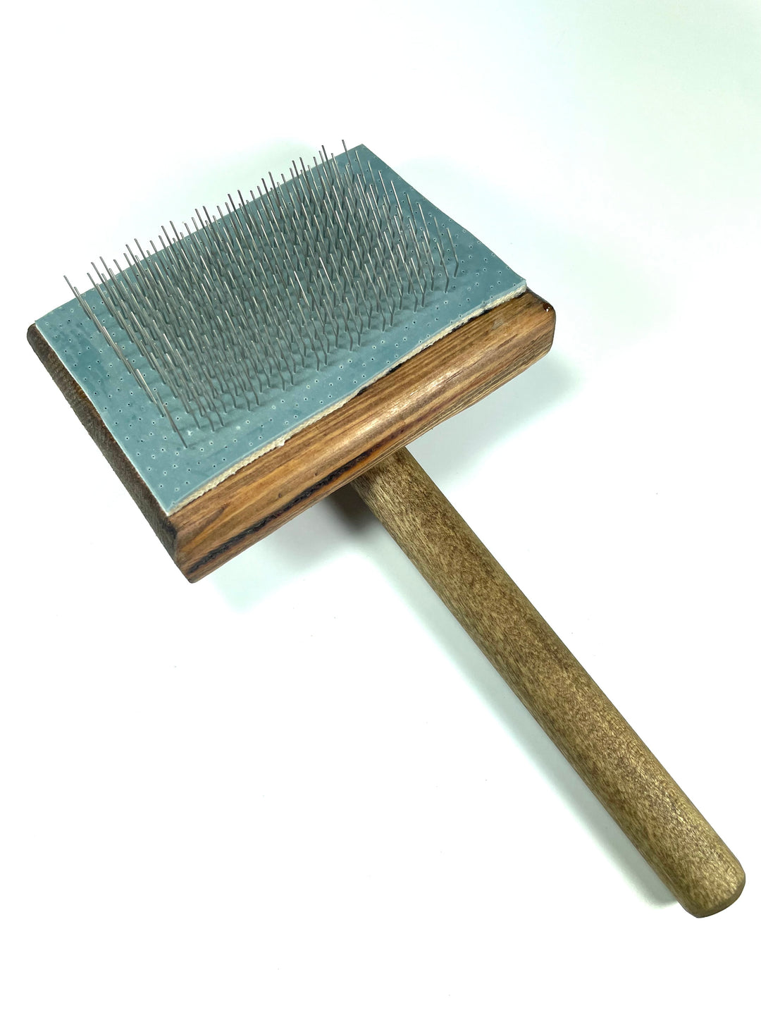 Wild Stitchers blending brush fiber preparation tool