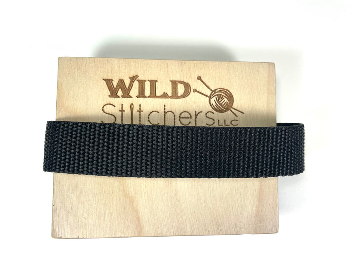 Palm flicker fiber preparation tool close-up