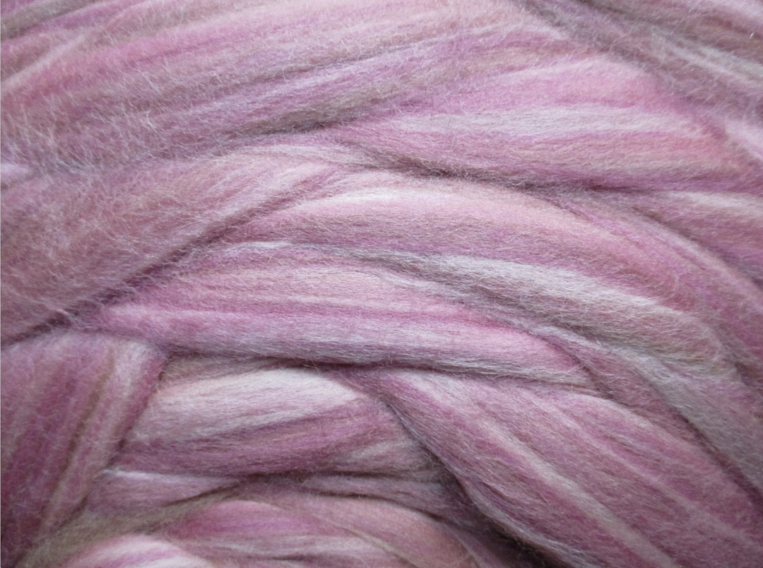 Super Fine & Organic Light Pinks Multi Color 19 Micron DHG Merino Silk 70/30 SUPERFAST SHIPPING!