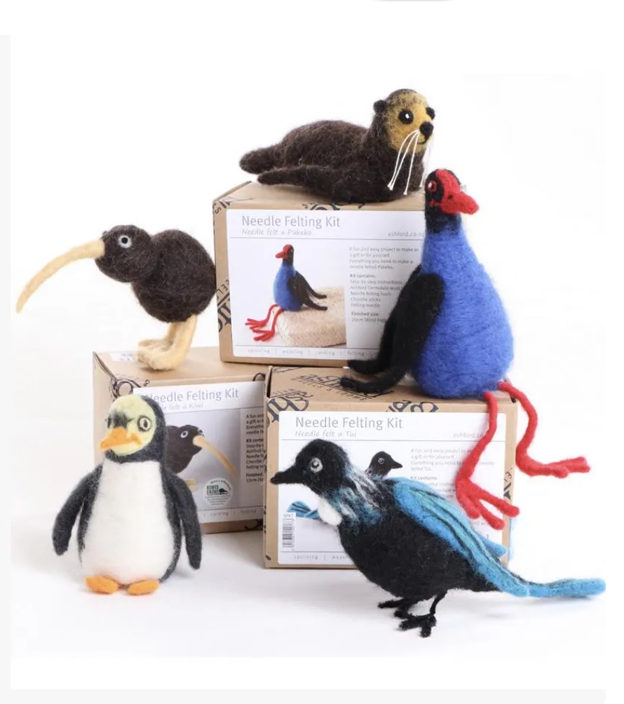 Ashford Needle Felting Kit - Sweet Seal  DIY Craft Kit