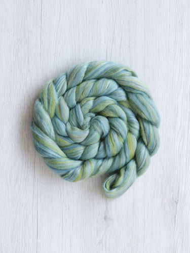 Luna Moth – Extra Fine Merino Roving (DHG)