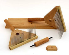 Load image into Gallery viewer, Wool Hand Combing &amp; Spinning Book  Peter Teal SUPER FAST Shipping!
