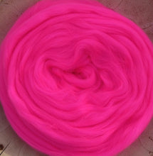 Load image into Gallery viewer, Soft Magenta Merino Ashland Bay 1, 2, or 4oz SUPER FAST SHIPPING!
