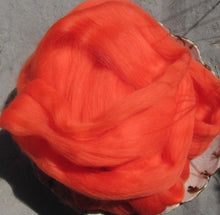 Load image into Gallery viewer, Soft &amp; Bright Spice Ashland Bay Merino SUPER FAST SHIPPING!
