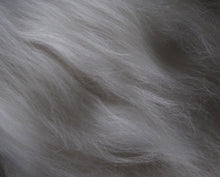 Load image into Gallery viewer, SUPER YUMMY Alpaca/Merino/Tussah Silk Blend Spinning Dyeing Felting Top Ultra Fast Shipping!
