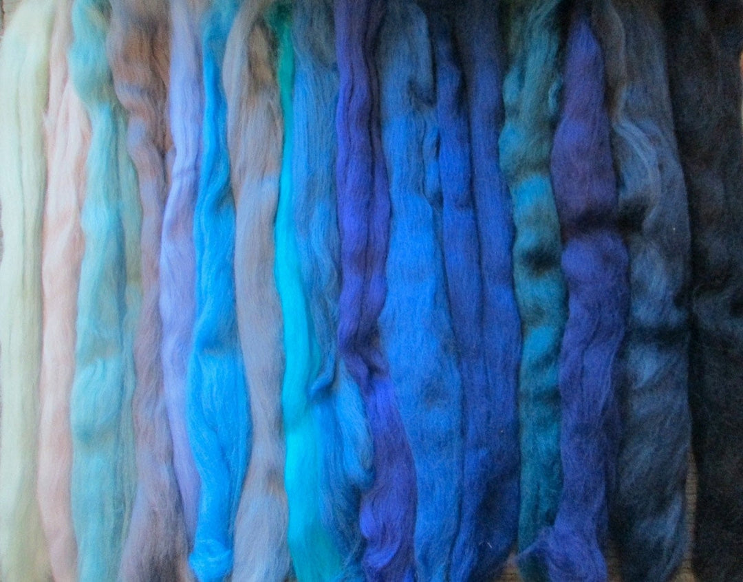 ALL THE BLUES 17 Shades Merino Sampler